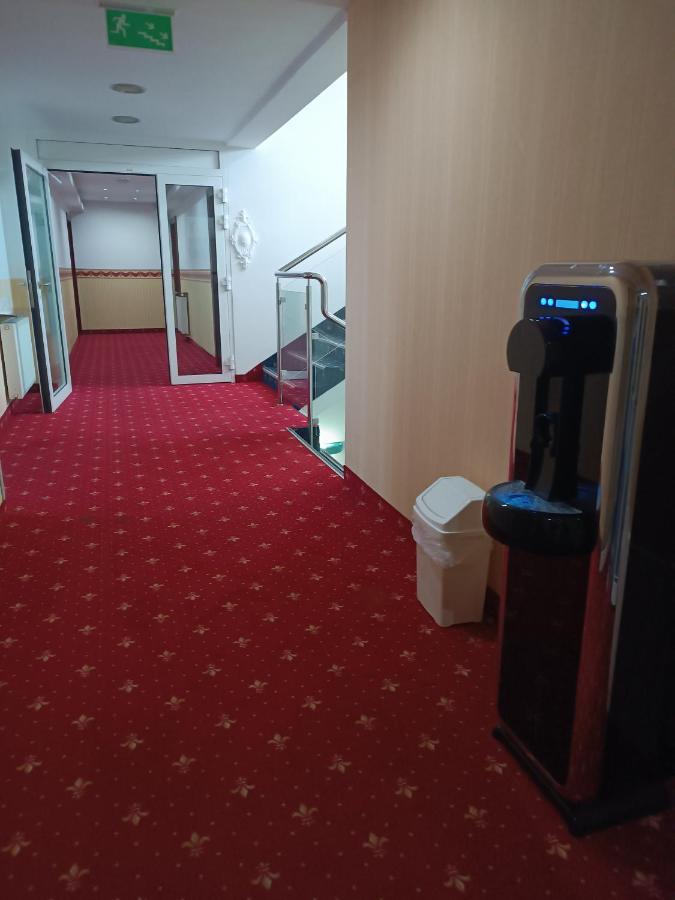 Amigo Hotel Sulejowek Ngoại thất bức ảnh