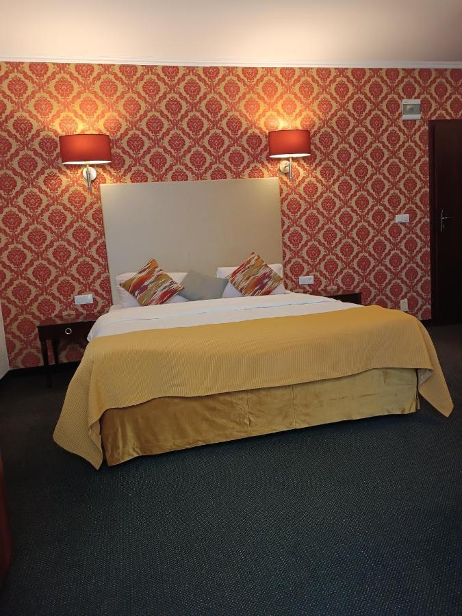 Amigo Hotel Sulejowek Ngoại thất bức ảnh
