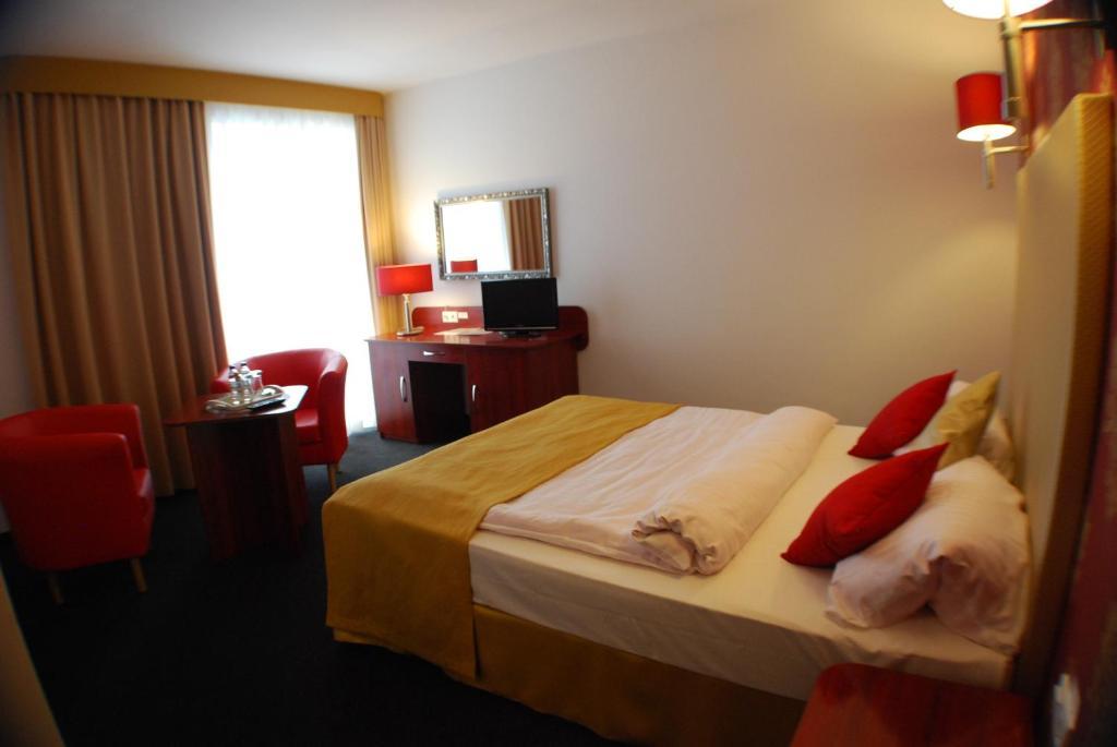 Amigo Hotel Sulejowek Phòng bức ảnh