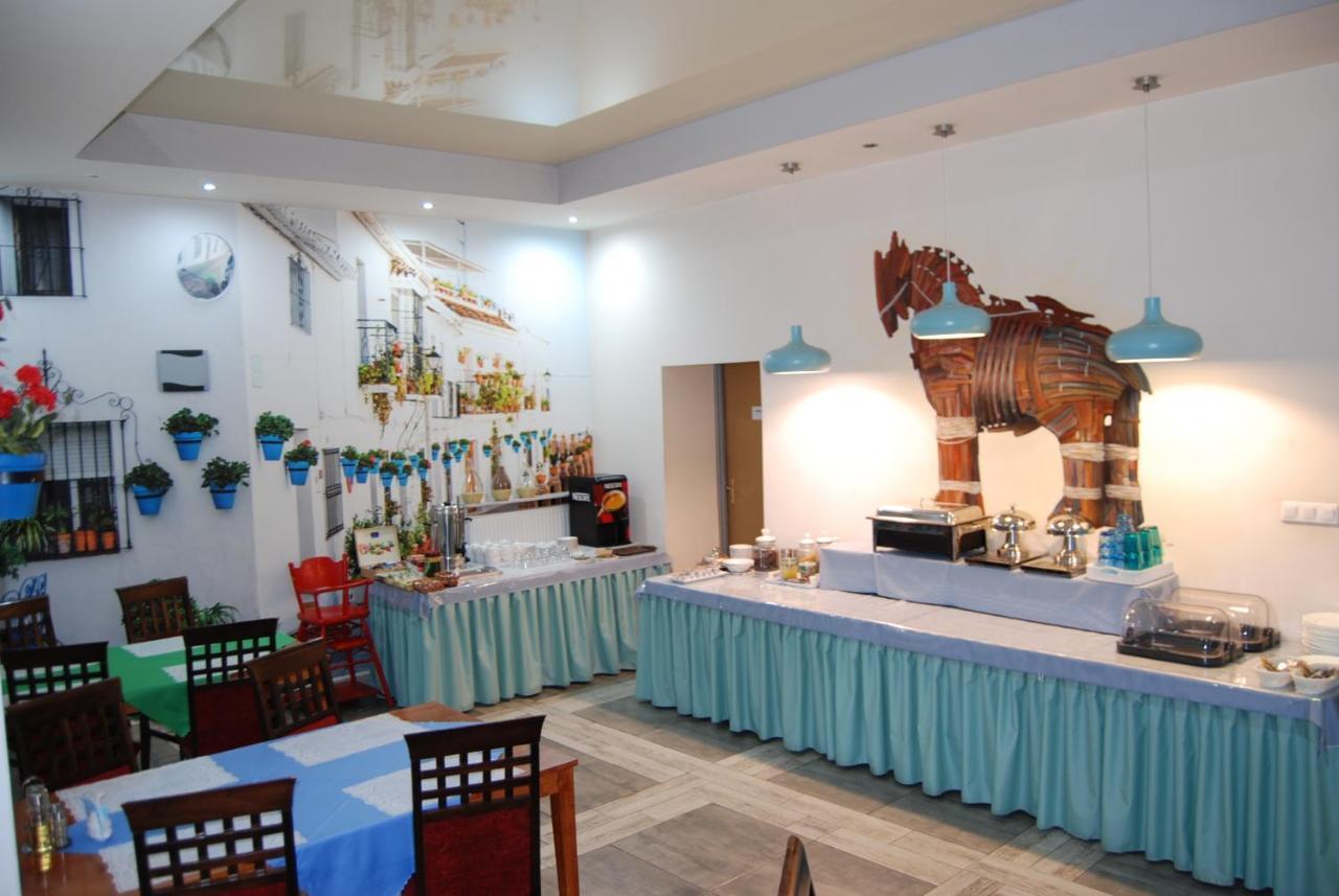 Amigo Hotel Sulejowek Ngoại thất bức ảnh